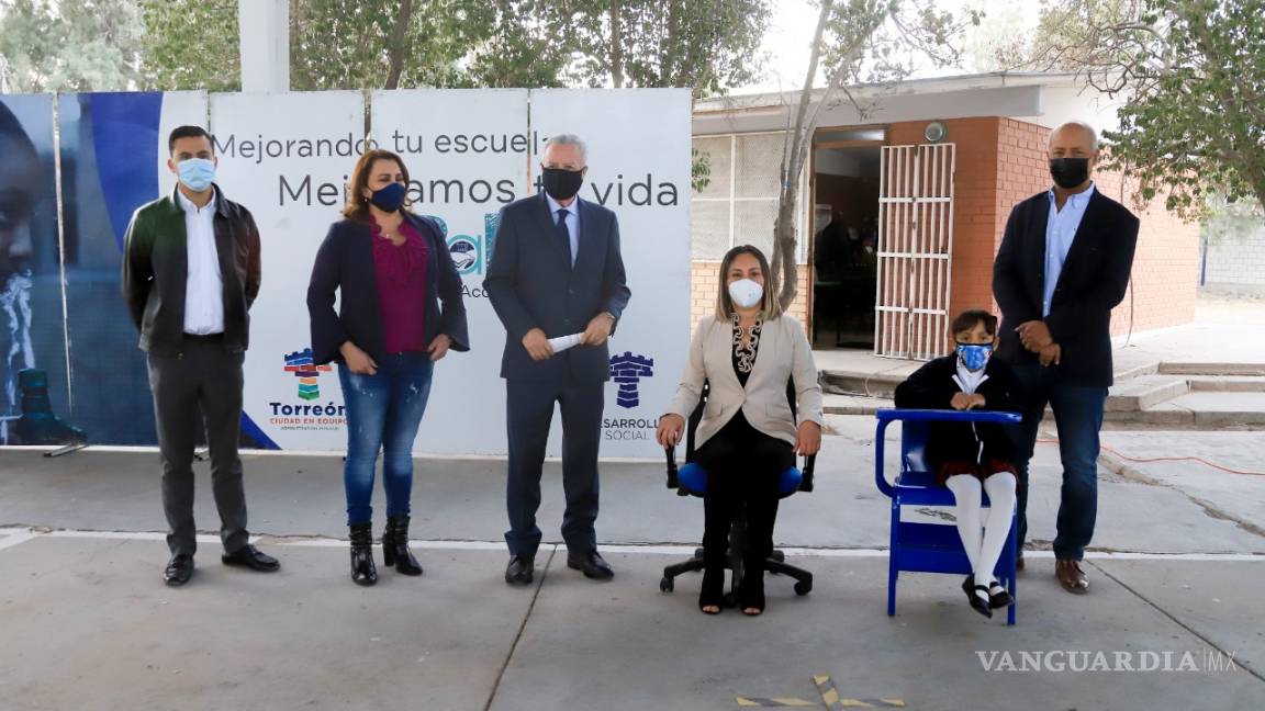 Programa Acción Escolar entrega barda perimetral en escuela del ejido La Concha de Torreón