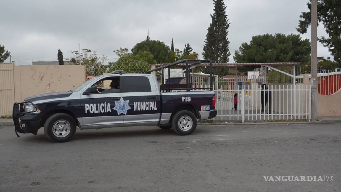 $!Tras intento de violación de una estudiante en Saltillo, padres de familia limpian terreno abandonado