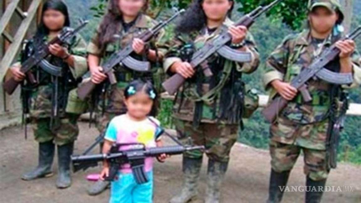 Las FARC entregan al primer grupo de niños soldado