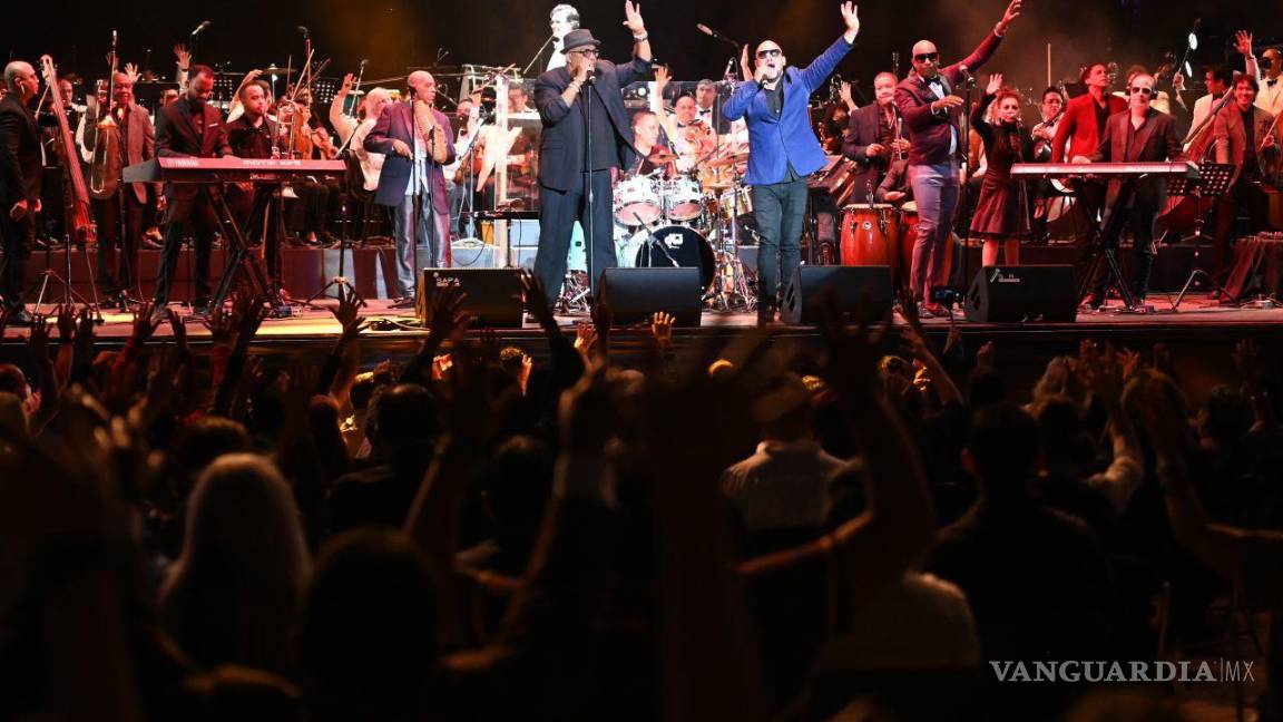 $!Los Vam Vam pusieron a bailar al público asistente en la inauguración del Festival Cervantino. Cuartoscuro/Daniel Augusto