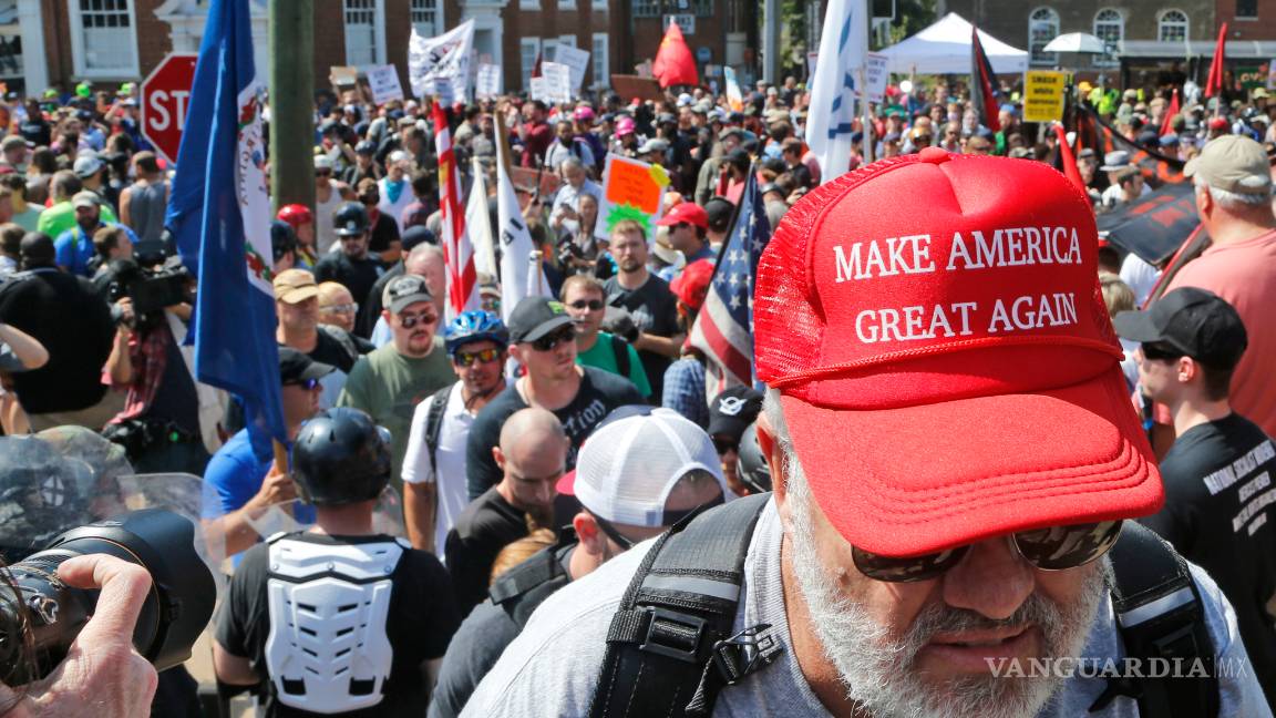 $!Marcha de supremacistas: El auge de la ultraderecha le estalla a Donald Trump
