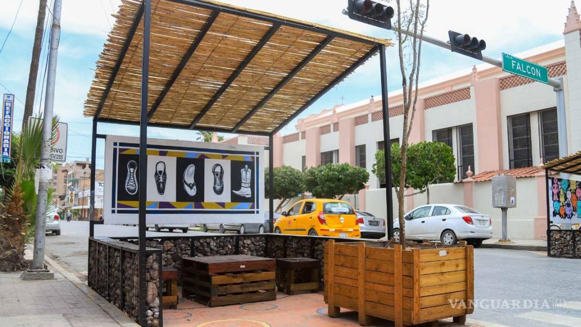 Instalación de parklets en el centro de Torreón ayudará a evitar accidentes