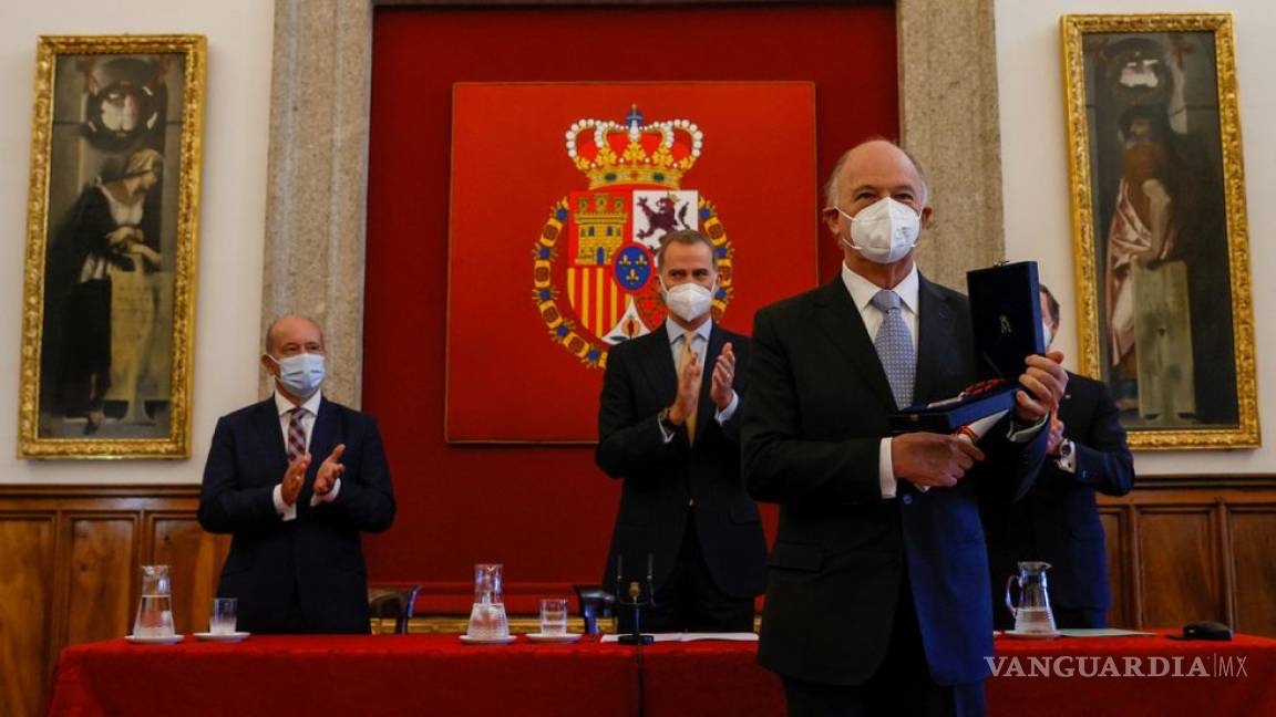 Enrique Krauze, crítico de AMLO, recibe premio de Historia Órdenes Españolas de manos del rey Felipe VI