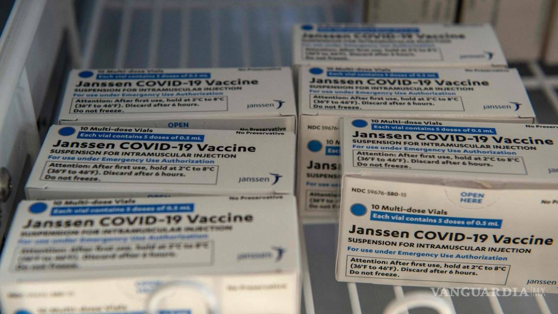 Recomienda Estados Unidos pausar uso de la vacuna contra COVID de Johnson &amp; Johnson