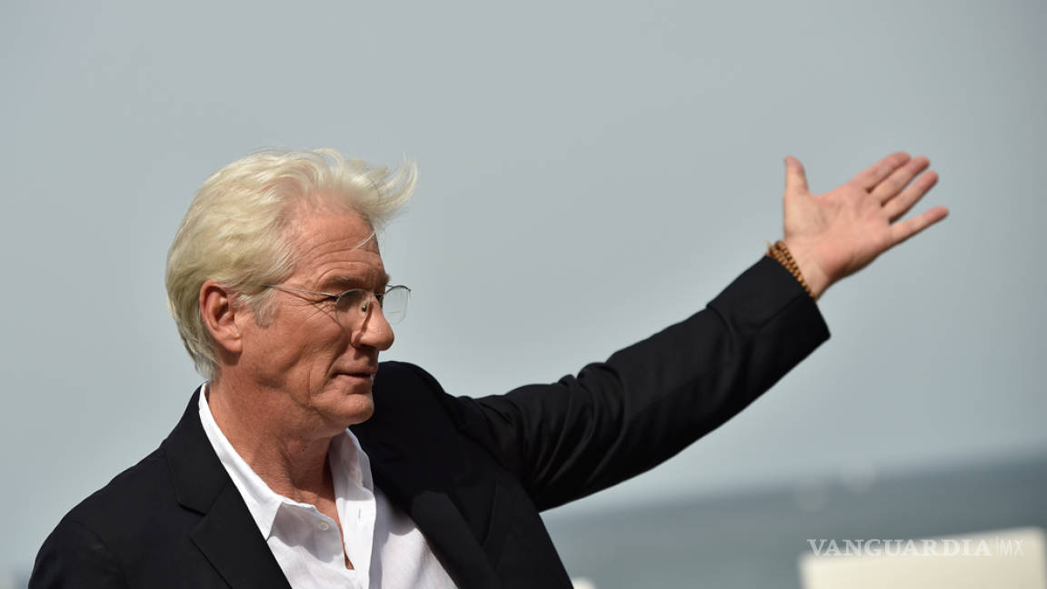 He sentido lo que es ser invisible: Richard Gere