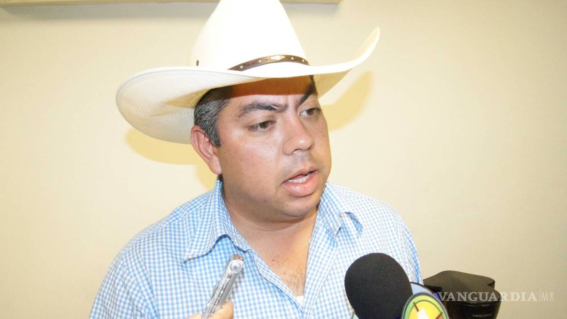 $!Alcalde de Monclova también se opone a cambio de monumento; construcción de puentes sigue en marcha