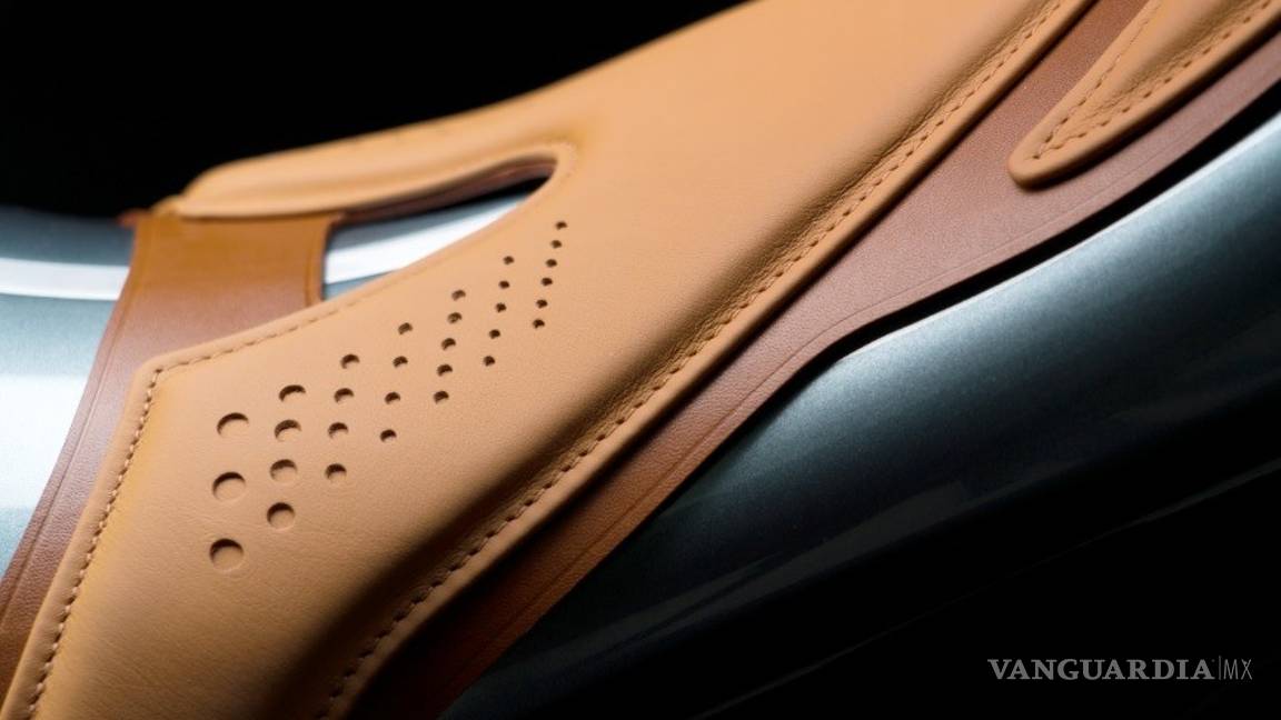 $!Aston Martin lanza su súper exclusiva motocicleta AMB 001