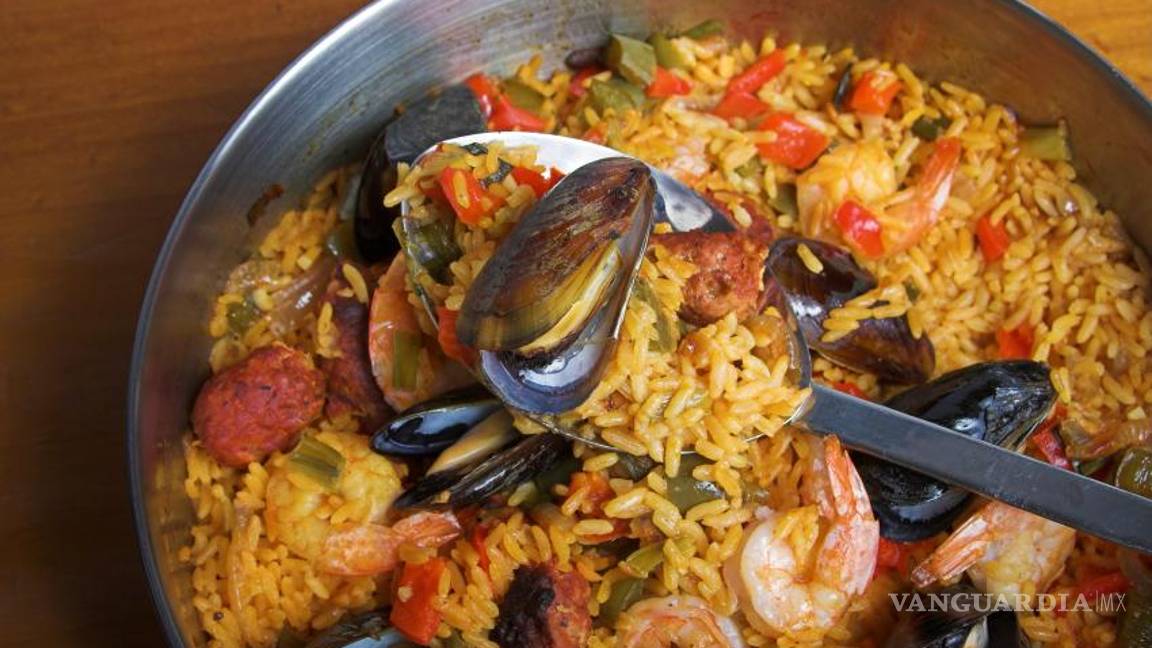 $!¿Te quedaste con ganas de ir al Festival de la Paella? No te preocupes, aquí te decimos como prepararla sin salir de casa