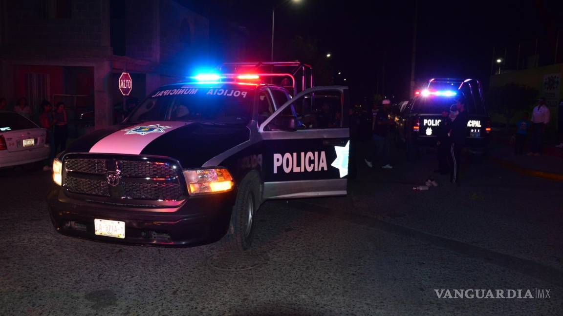 Detienen a tres ladrones por asalto a mano armada en calles de Saltillo