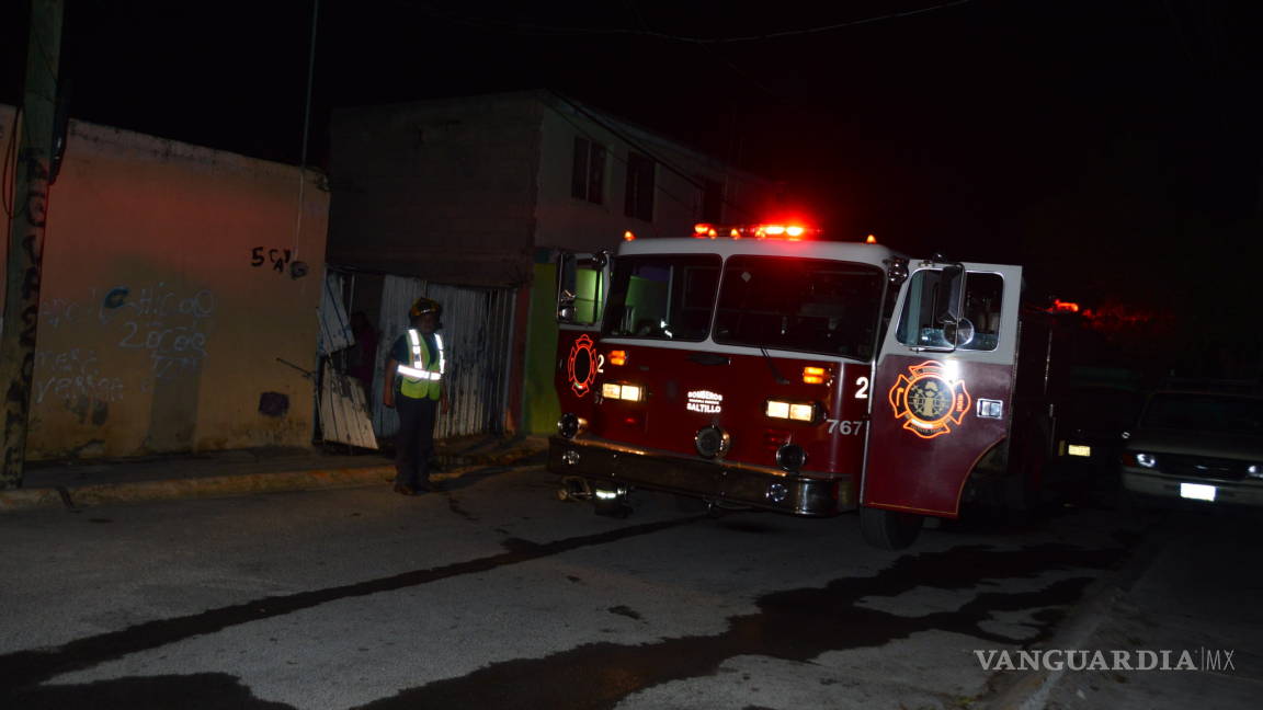 Incendio quema vivienda en Saltillo; sospechan fue provocado