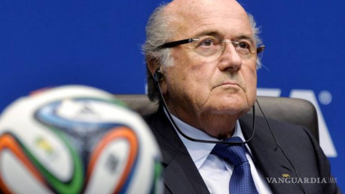 Blatter fue un &quot;irresponsable&quot; con Platini, según tribunal