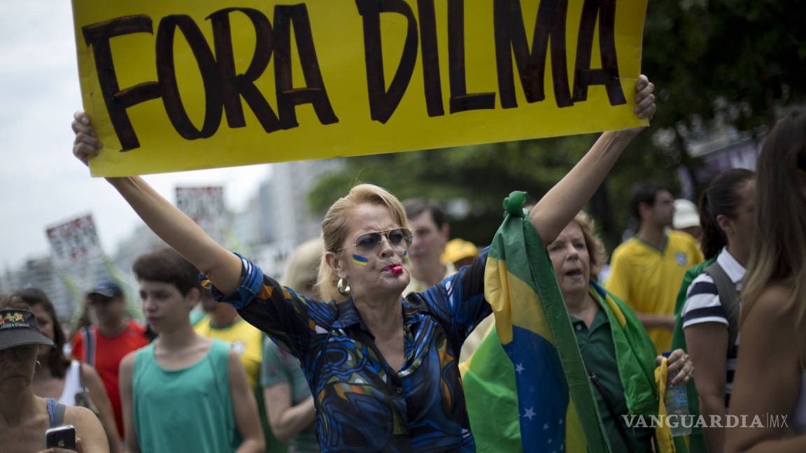 Protestas en todo Brasil para exigir la destitución de Rousseff