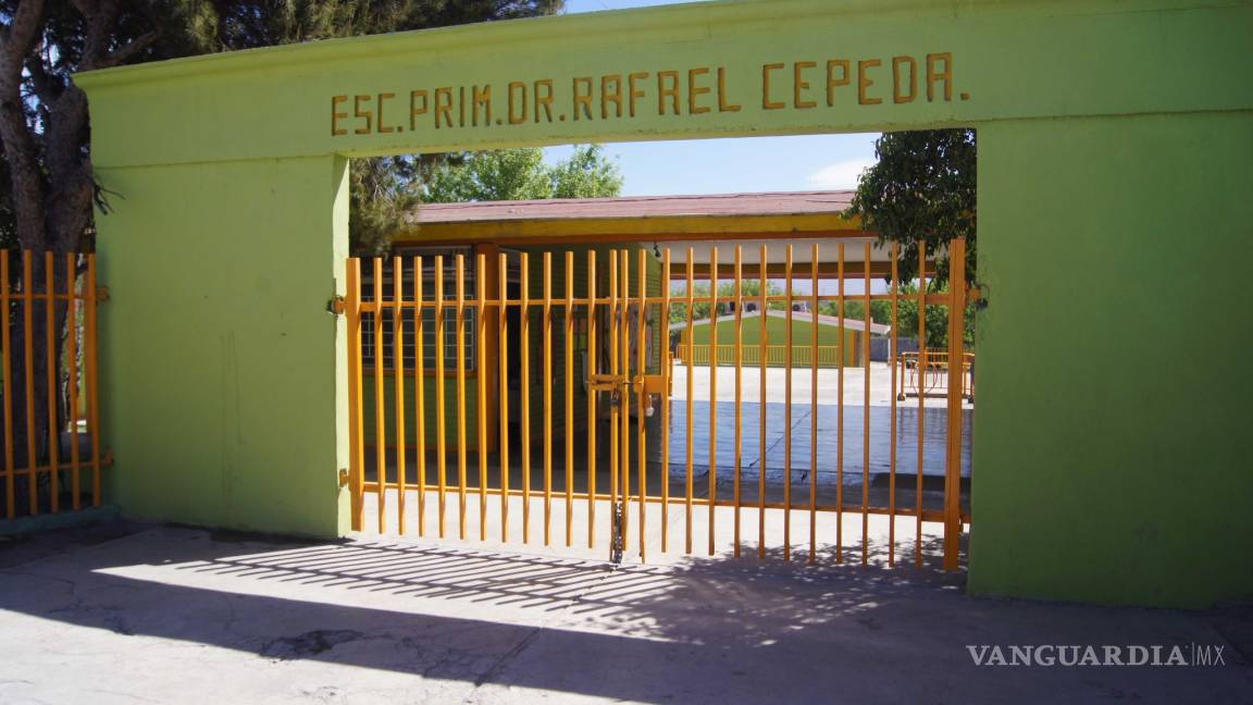 Padres protestan en escuela de Castaños para exigir que sean expulsados niños acusados de abuso sexual