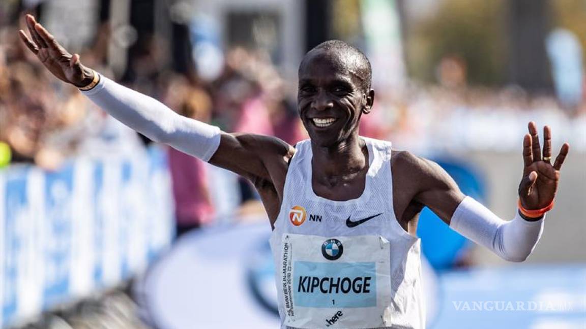 Eliud Kipchoge rope el récord mundial en el Maratón de Berlín