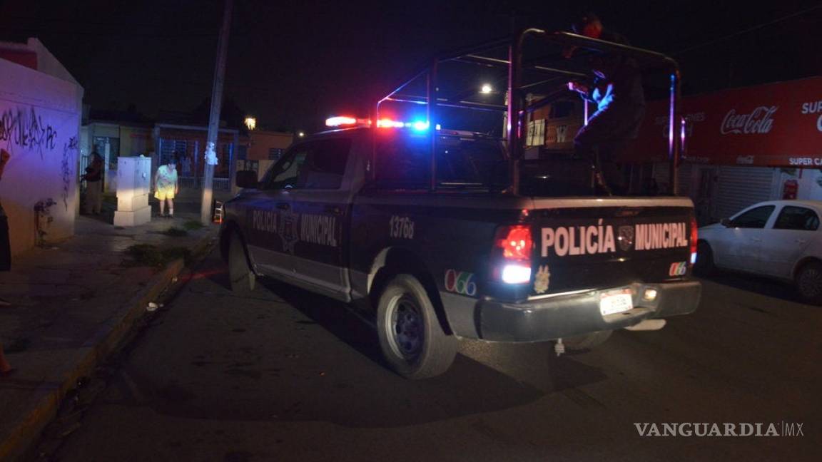 Detienen a 2 jóvenes intoxicados en colonia La Peñita