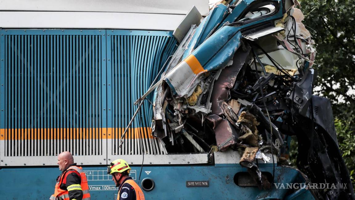 Tres muertos y decenas de heridos en choque de trenes en República Checa