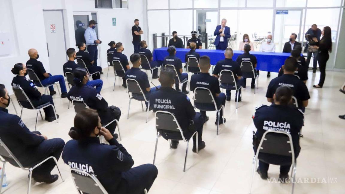 Academia de Policía en Torreón inicia curso de señas