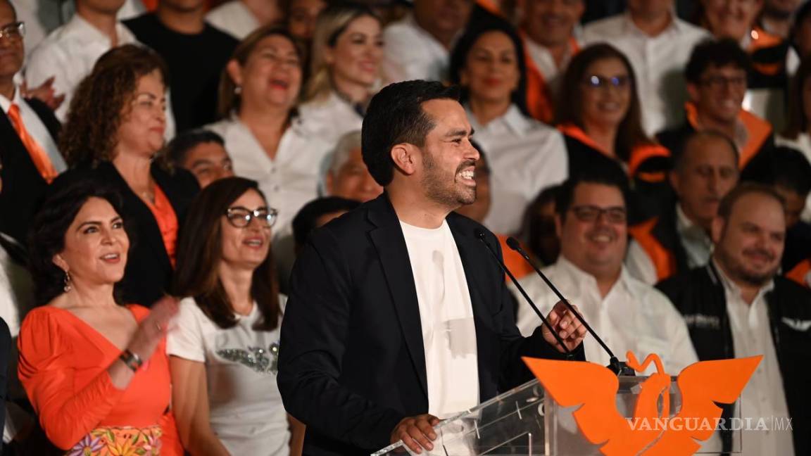 Jorge Álvarez Máynez tomó protesta como candidato presidencial de Movimiento Ciudadano