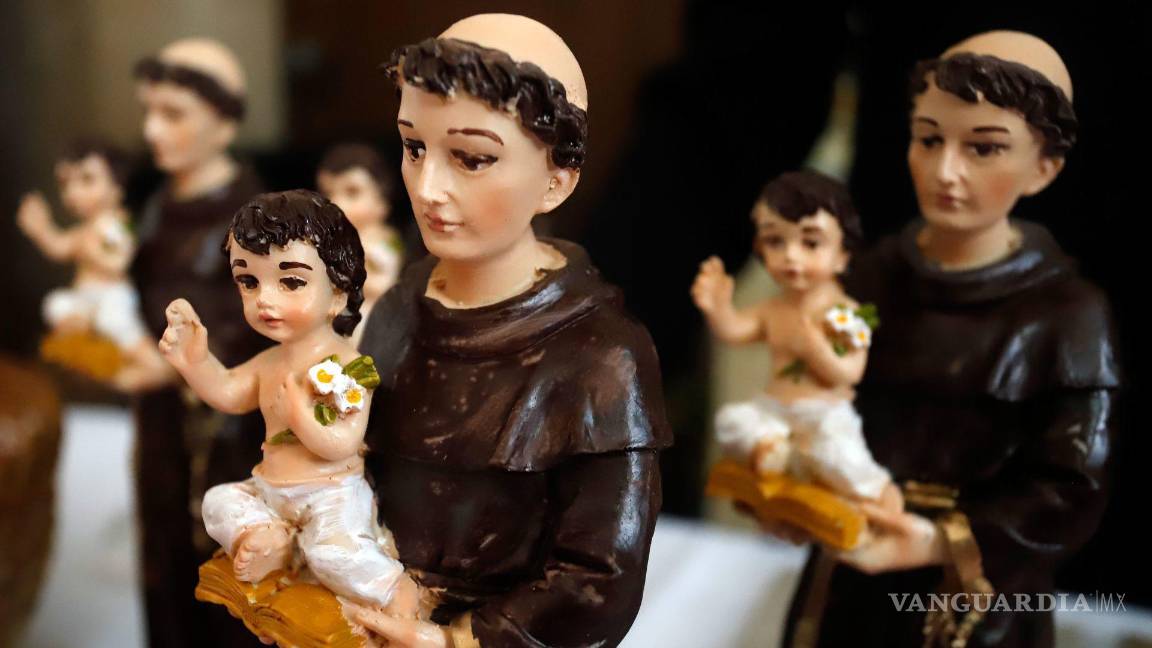 $!Existe una oración que te puede ayudar a atraerlo, se trata de una dedicada a San Antonio de Padua.