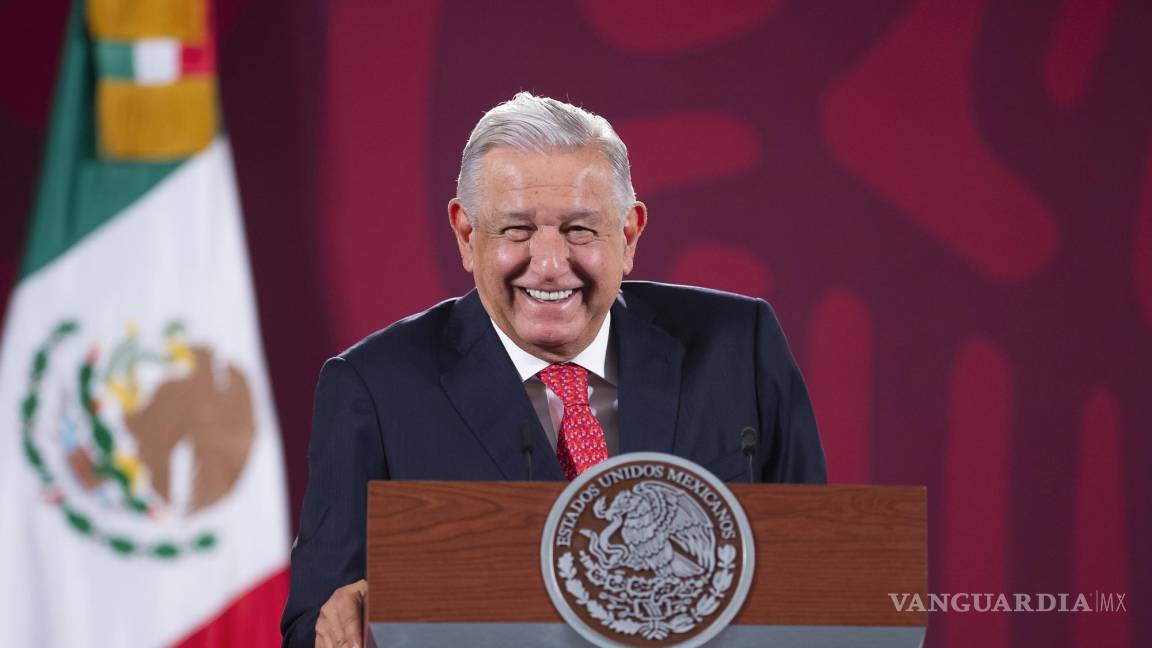 $!Andrés Manuel López Obrador, presidente de México, durante una rueda de prensa en Palacio Nacional.