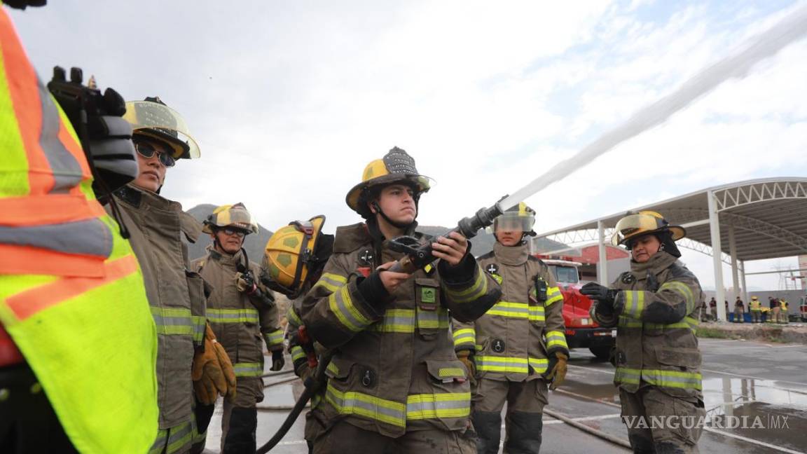 $!Los bomberos de Saltillo reciben periódicas capacitaciones.