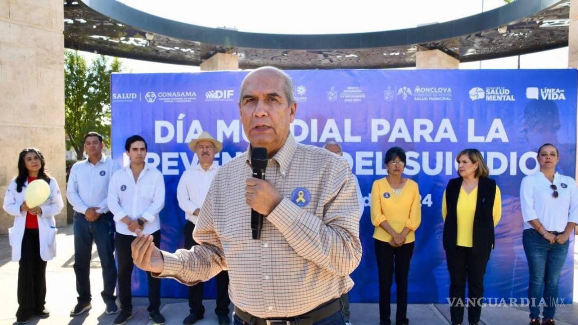 $!En el marco del Día Mundial de la Prevención del Suicidio, autoridades municipales de Monclova, junto con el sector salud y estudiantes, organizaron una marcha para concientizar sobre la importancia de prevenir el suicidio.