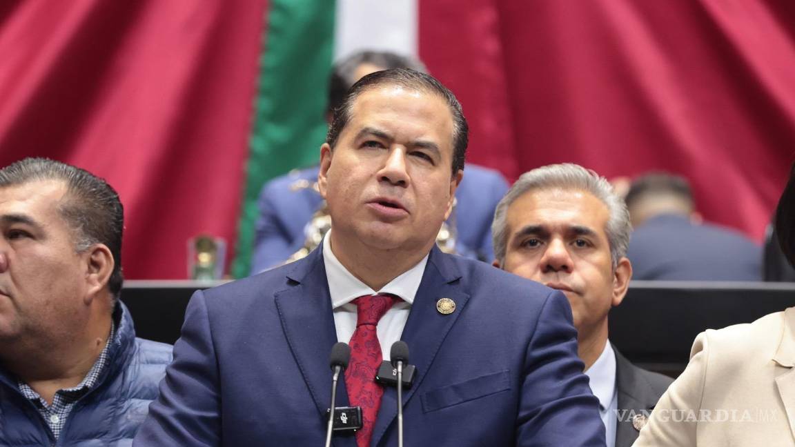 $!El diputado Ricardo Mejía Berdeja, del Partido del Trabajo (PT), propone cambios al artículo 115 de la Carta Magna | Foto: Especial