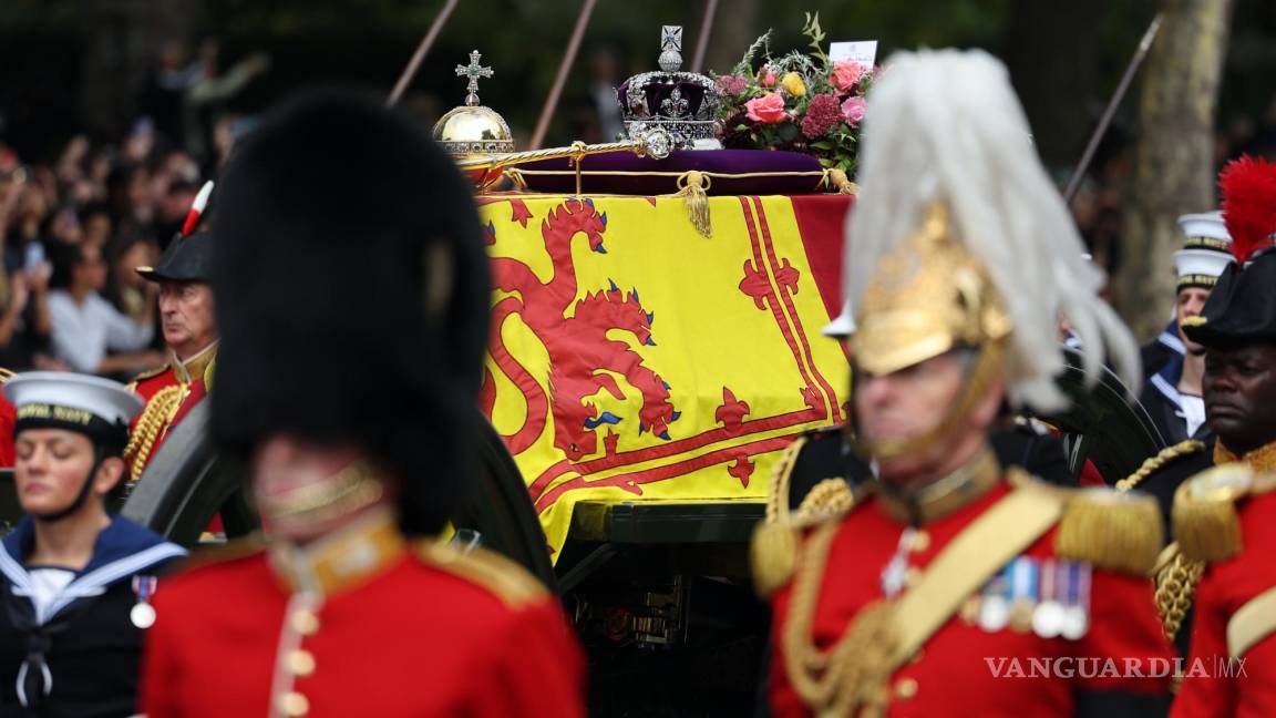$!El cortejo fúnebre estatal de la reina Isabel II en Londres, Gran Bretaña.