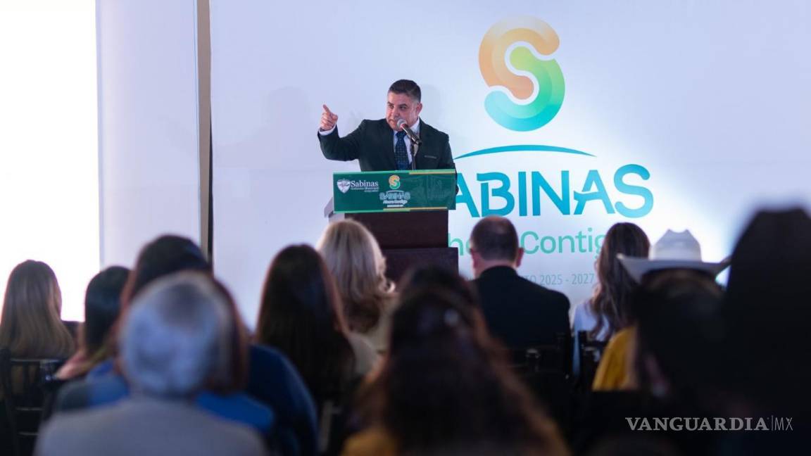 Toma protesta ciudadana Alcalde de Sabinas y presenta ejes de Gobierno