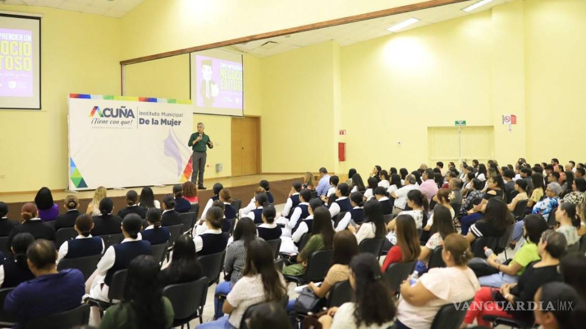Ofrece Instituto Municipal a jóvenes de Acuña, herramientas para emprendimiento