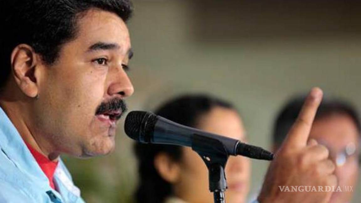 Maduro anuncia expedición de &quot;carnet bolivariano&quot;