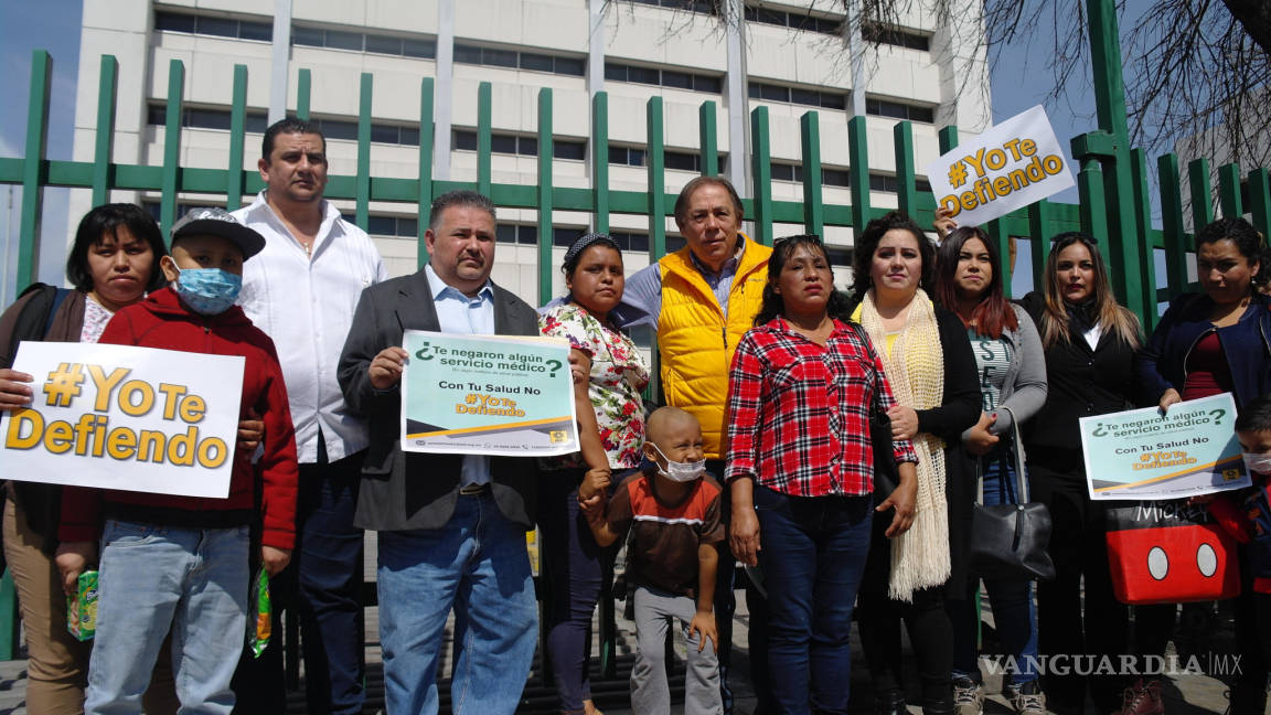 Protestan desabasto de medicamentos para el cáncer en Nuevo León