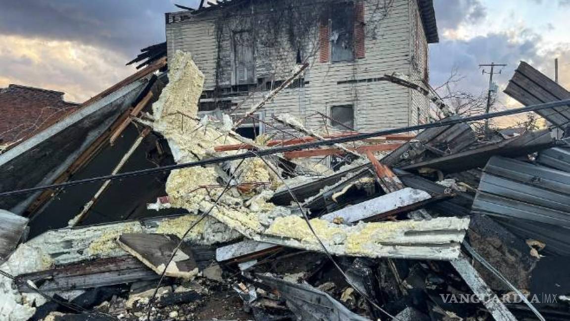 Al menos 8 muertos, incluido un niño de 5 años, por los tornados que arrasan el sureste de EU