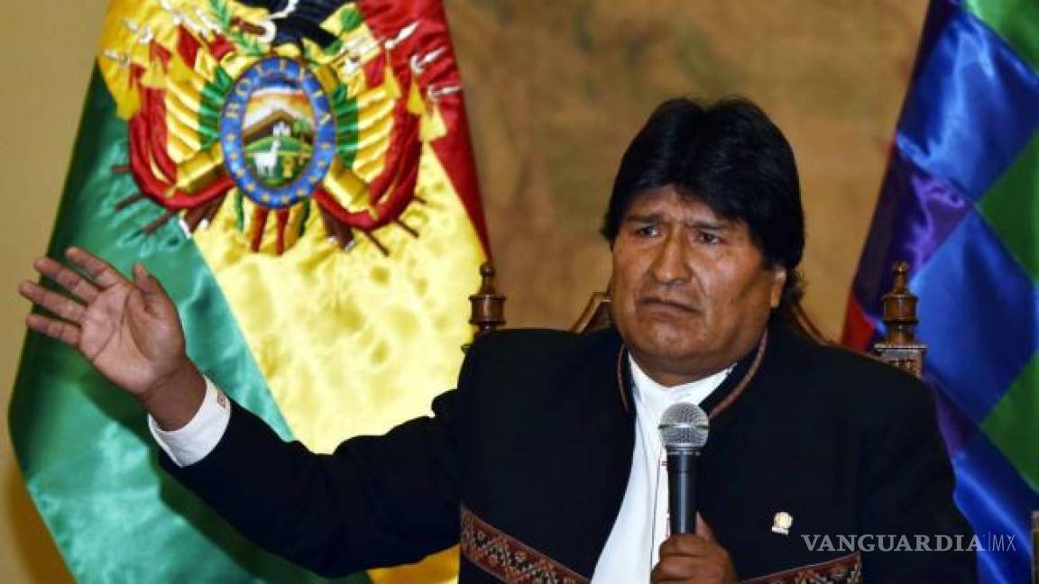 Evo Morales se recupera; ya puede caminar sin muletas