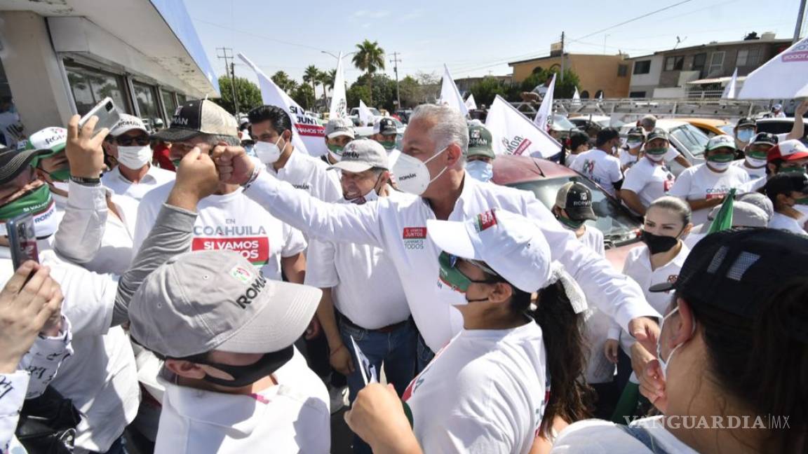 Unidad y fiesta en recorrido de Román Alberto Cepeda por cruceros de Torreón
