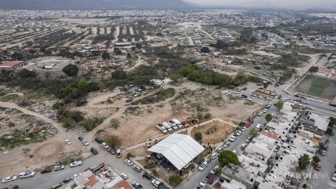 $!El gobernador de Coahuila detalló que en el tramo a construir están incluidos 35 predios.