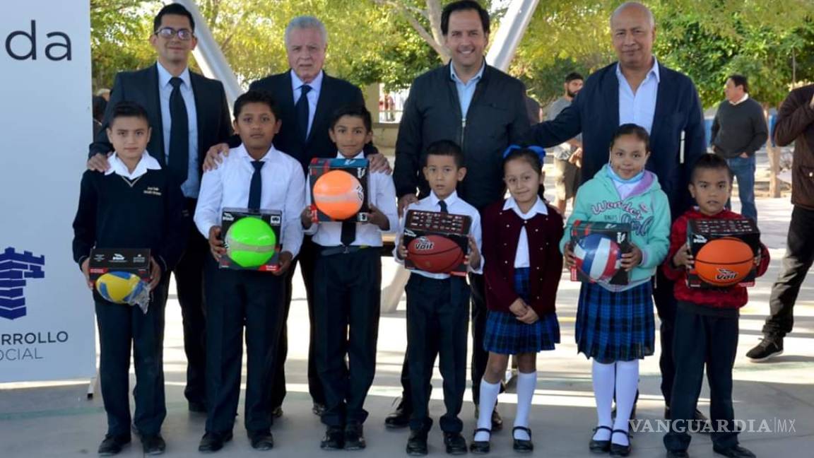 Ayuntamiento de Torreón lleva el Programa de Acción Escolar al ejido El Perú