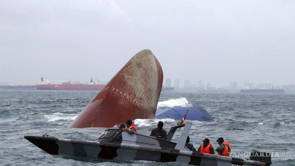 Indonesia busca barco desaparecido con más de 100 pasajeros
