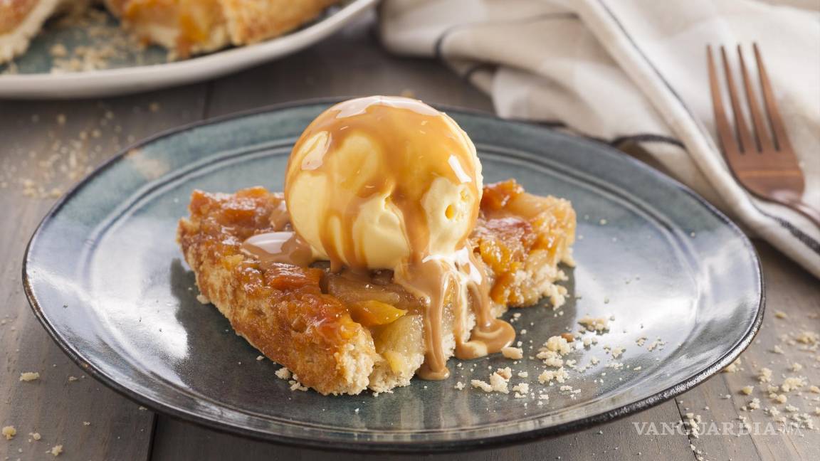 $!.Tarta de manzana y canela con helado de vainilla