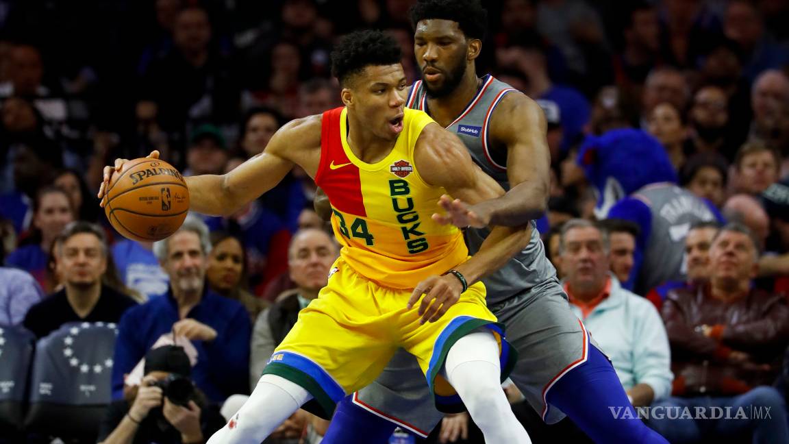 $!Giannis Antetokounmpo manda un mensaje a sus detractores tras ganar el duelo ante Joel Embiid