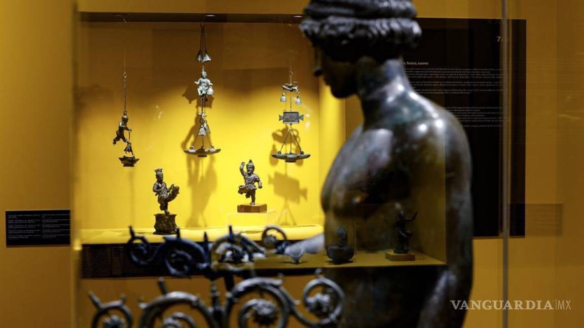 ¿Cómo se iluminaban en la antigüedad? Exposición muestra las lámparas de Pompeya