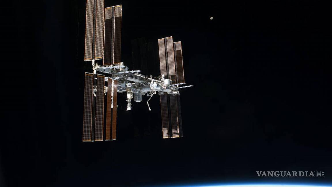 $!De momento, el Gobierno ruso prevé participar en la EEI hasta 2024, con la intención de lanzar después su propia estación.