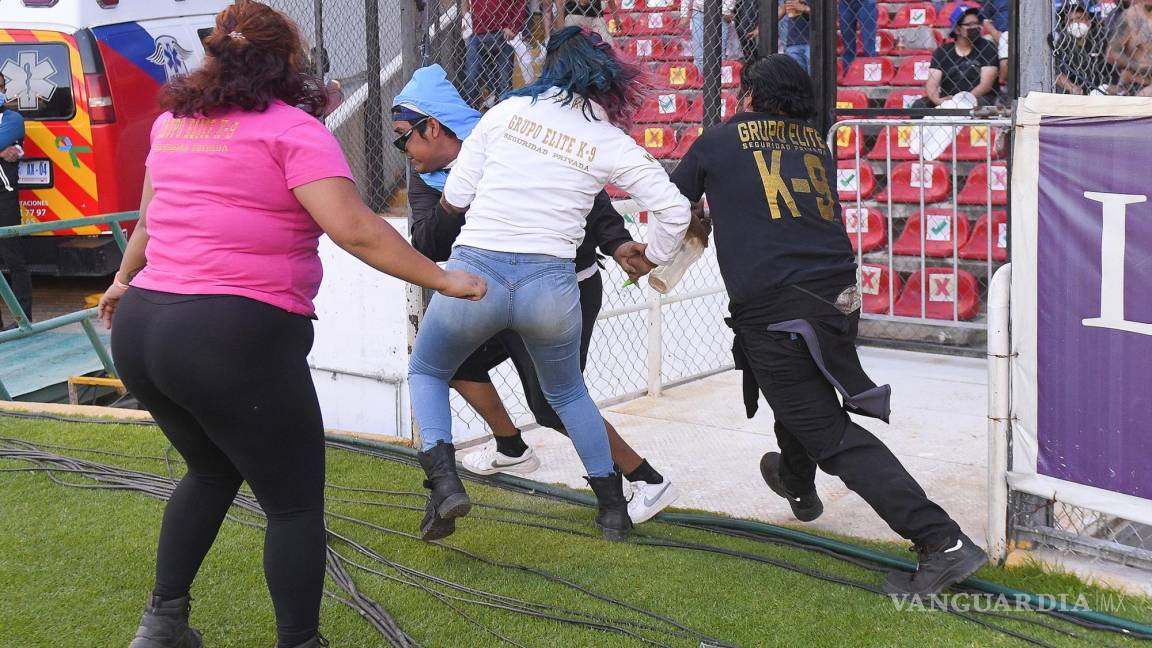 Querétaro vs. Atlas: ‘Al vapor’ y por 300 pesos, reclutaban a personal de seguridad para el estadio