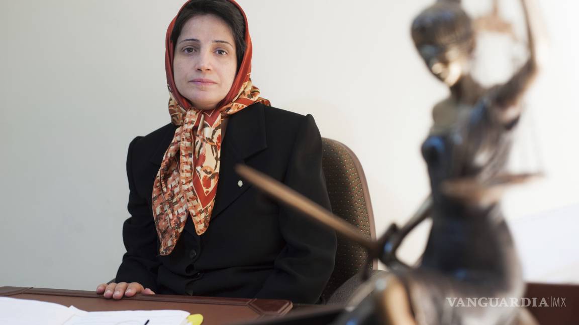Por defender a mujeres castigan con 7 años de prisión a abogada en Irán