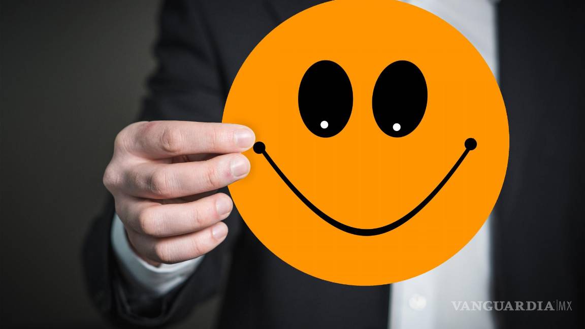 $!El primer emoji de la historia fue creado por el japonés Shigetaka Kurita en 1999 extendiéndose su uso en la década de 2010.