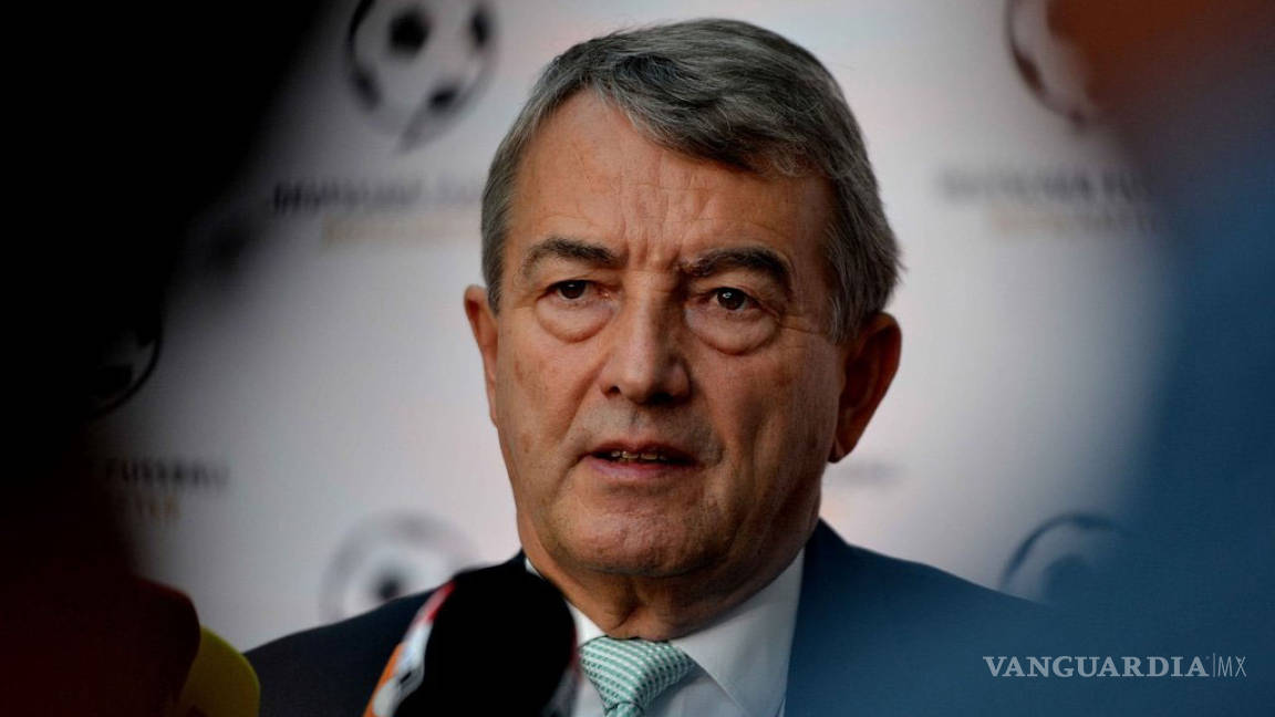 Renuncia el presidente de la federación alemana de futbol