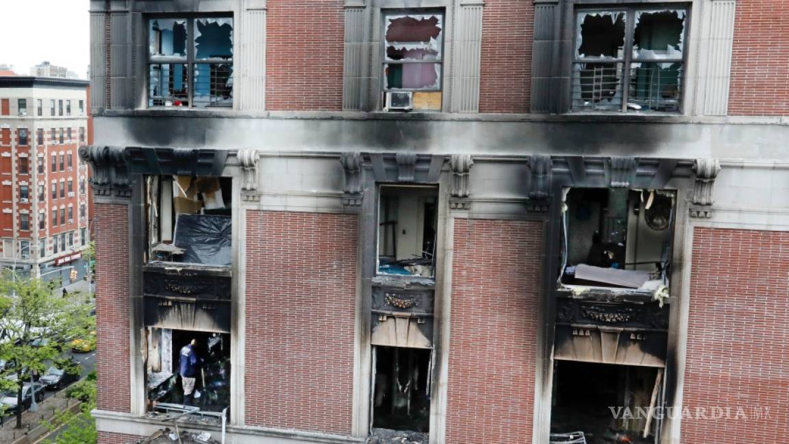 Incendio deja 6 muertos, incluyendo 4 niños en Nueva York