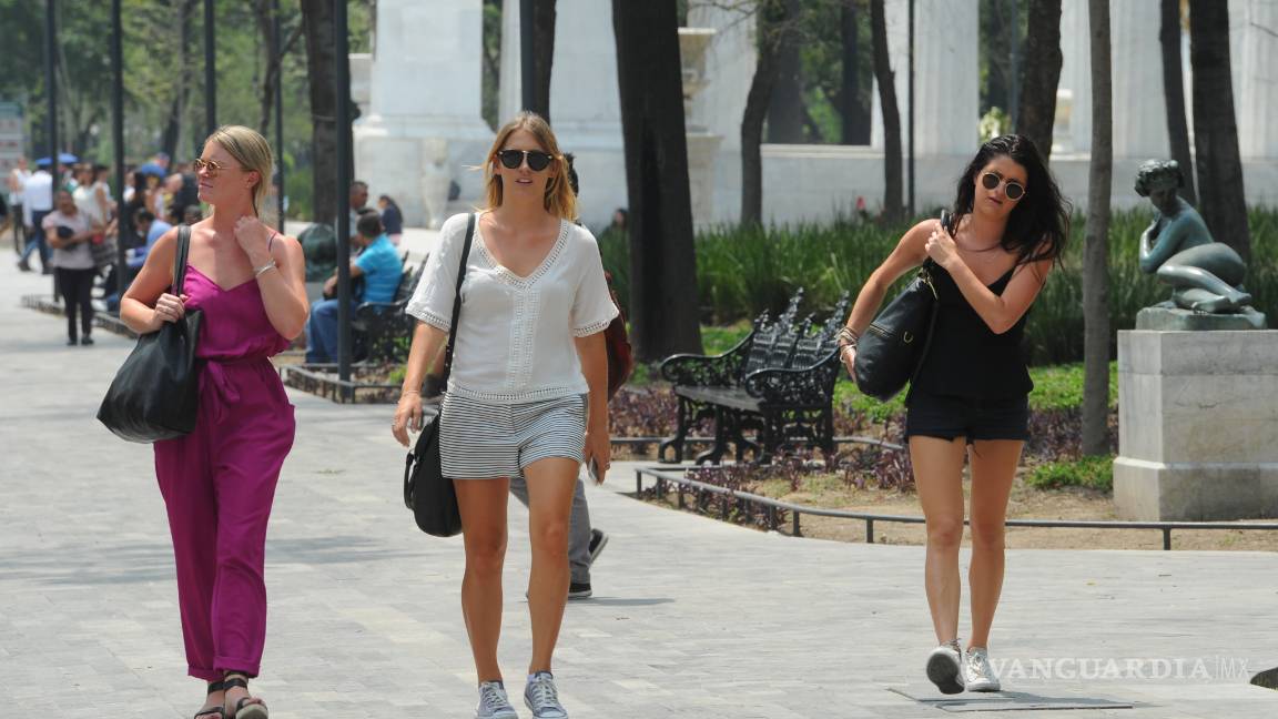 $!Se esperan más de 35 grados en 21 estados del país