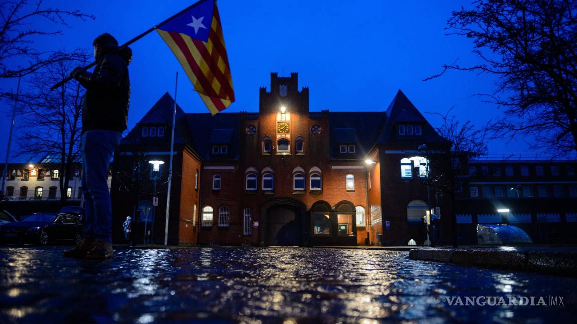 $!Ni claudico ni renuncio, dice Carles Puigdemont