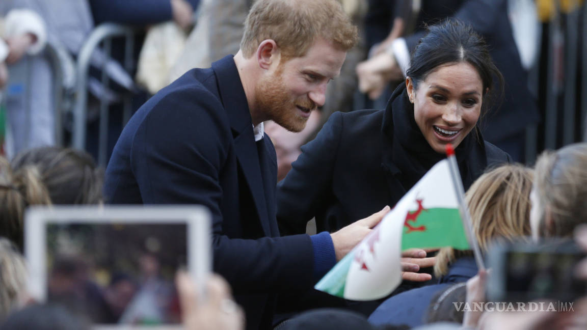 Por primera vez el príncipe Enrique y Meghan Markle visitan Gales